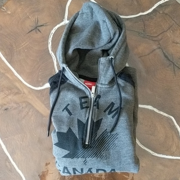 Nike Team Canada Hoodie - Picture 8 of 8